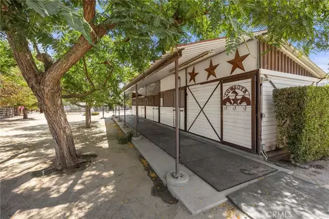 Exterior - 1920 Gratton St, Riverside, CA 92504 photo 23 of 26