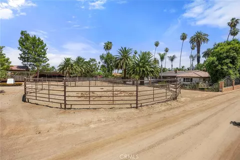 Exterior - 1920 Gratton St, Riverside, CA 92504 photo 26 of 26