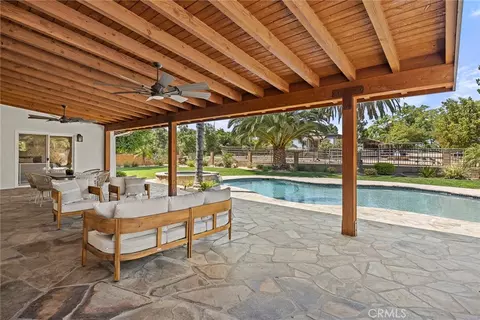 Exterior - 1920 Gratton St, Riverside, CA 92504 photo 7 of 26