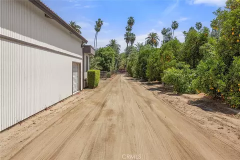 Exterior - 1920 Gratton St, Riverside, CA 92504 photo 24 of 26
