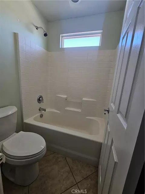 Bath - 84499 Onda, Indio, CA 92203 photo 7 of 7
