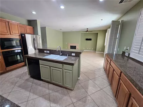 Kitchen - 84499 Onda, Indio, CA 92203 photo 6 of 8