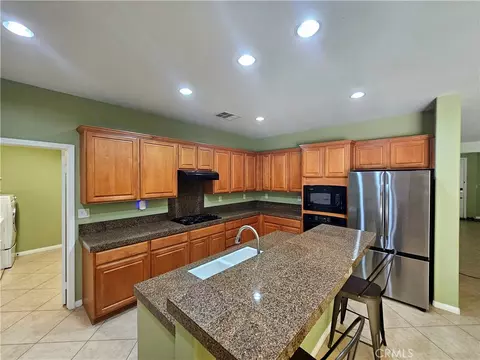 Kitchen - 84499 Onda, Indio, CA 92203 photo 5 of 8