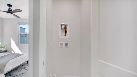 Entry Way - 100 Tenor, Irvine, CA 92618 photo 5 of 6