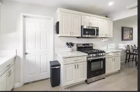 Kitchen - 9444 Cedar, Bloomington, CA 92316 photo 2 of 3