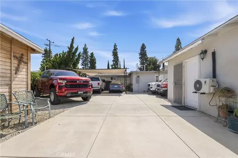 Exterior - 9444 Cedar, Bloomington, CA 92316 photo 4 of 6