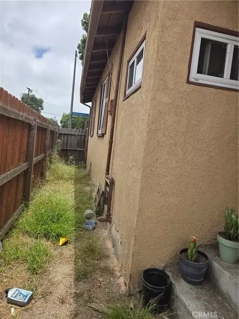 363 E Morningside, Long Beach, CA 90805 photo 4