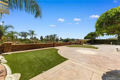 Exterior - 13515 Brittle Brush Ct, Rancho Cucamonga, CA 91739 photo 7 of 10