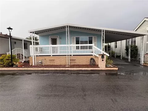 235 Albratoss Ln, Fountain Valley, CA 92708
