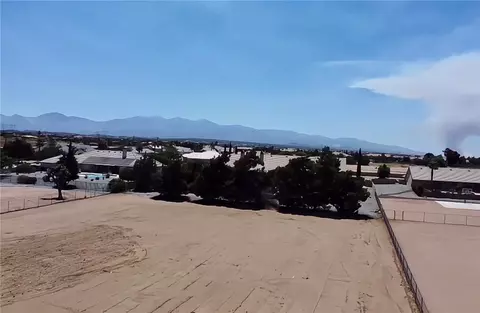 View/Area - 7445 El Mnr, Hesperia, CA 92344 photo 1 of 4