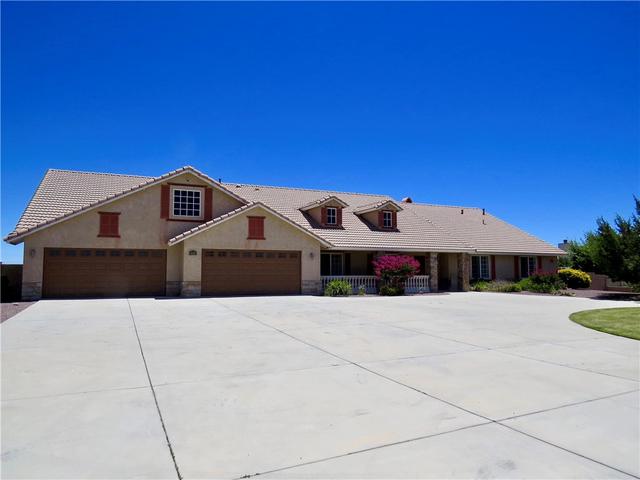 7445 El Mnr, Hesperia, CA 92344