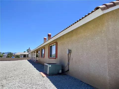 Exterior - 7445 El Mnr, Hesperia, CA 92344 photo 17 of 18