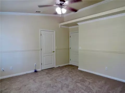 Bedroom - 7445 El Mnr, Hesperia, CA 92344 photo 3 of 6
