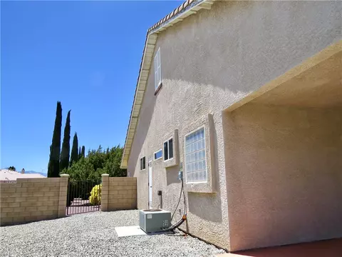 Exterior - 7445 El Mnr, Hesperia, CA 92344 photo 18 of 18