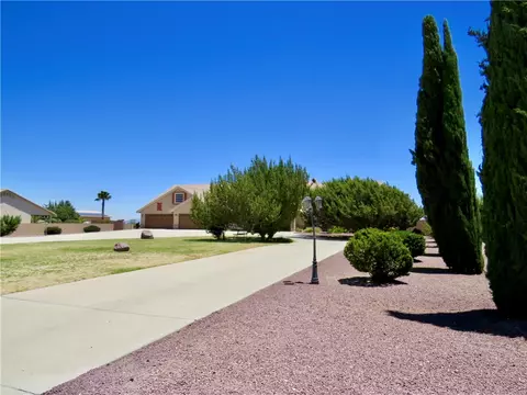 Exterior - 7445 El Mnr, Hesperia, CA 92344 photo 11 of 18