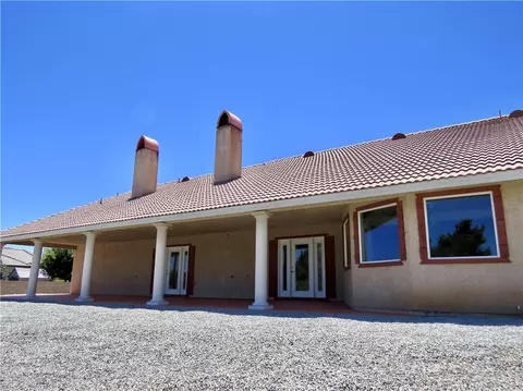 Exterior - 7445 El Mnr, Hesperia, CA 92344 photo 4 of 18