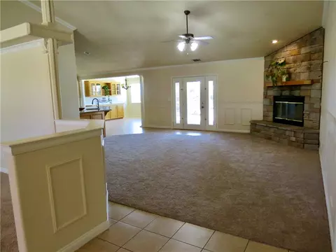 Living - 7445 El Mnr, Hesperia, CA 92344 photo 3 of 8