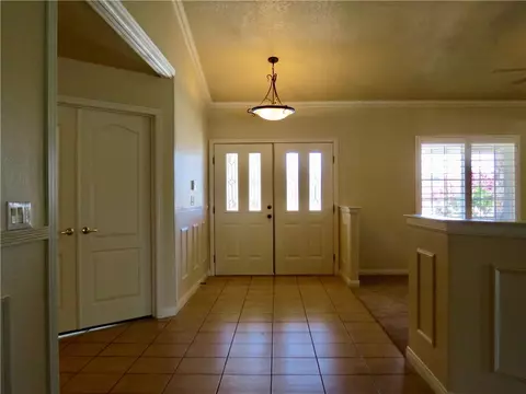 Entry Way - 7445 El Mnr, Hesperia, CA 92344 photo 3 of 6