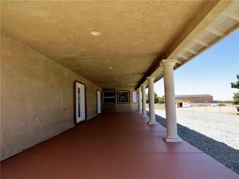 Exterior - 7445 El Mnr, Hesperia, CA 92344 photo 13 of 18
