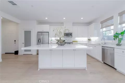Kitchen - 204 Yerba, Irvine, CA 92618 photo 3 of 3