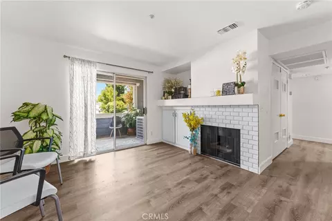 111 S Lakeview Ave #G, Placentia, CA 92870