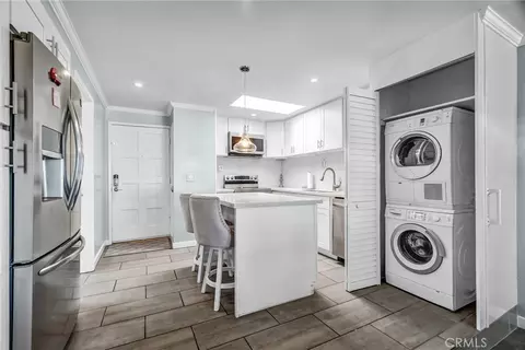2575 E 19th St #36, Signal Hill, CA 90755