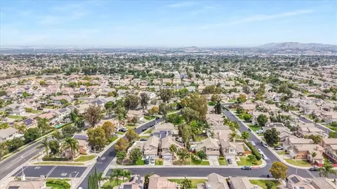 View/Area - 975 Solano, Corona, CA 92882 photo 6 of 6