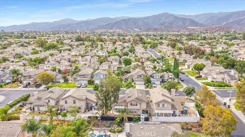 View/Area - 975 Solano, Corona, CA 92882 photo 2 of 6