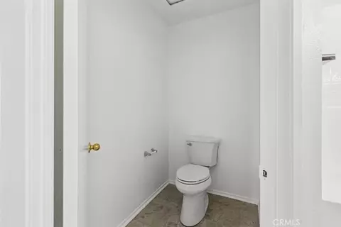 Bath - 975 Solano, Corona, CA 92882 photo 4 of 4