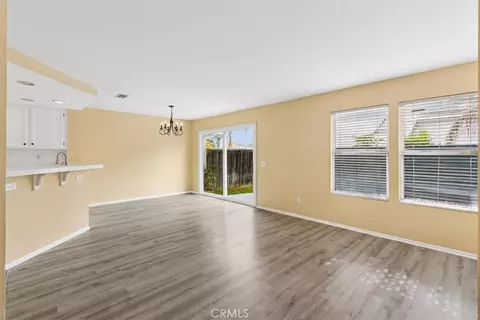 Living - 975 Solano, Corona, CA 92882 photo 6 of 9