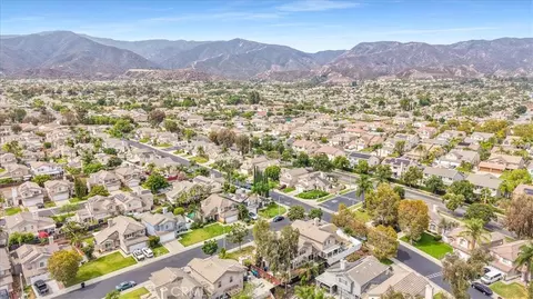 View/Area - 975 Solano, Corona, CA 92882 photo 3 of 6