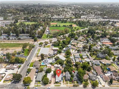 View/Area - 360 E La Veta, Orange, CA 92866 photo 9 of 15
