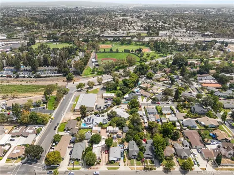 View/Area - 360 E La Veta, Orange, CA 92866 photo 11 of 15