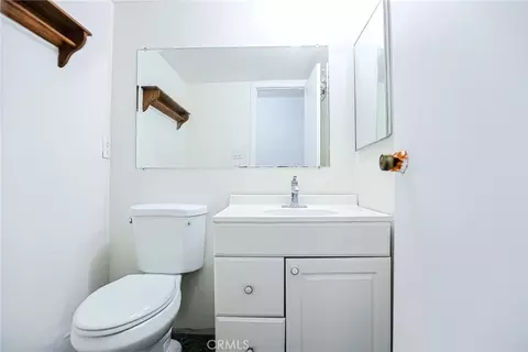 Bath - 13861 Pine St, Westminster, CA 92683 photo 7 of 8