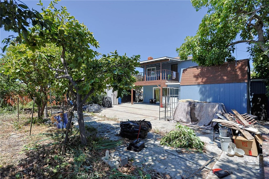 Exterior - 13861 Pine St, Westminster, CA 92683 photo 15 of 16