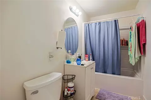Bath - 13861 Pine St, Westminster, CA 92683 photo 1 of 8