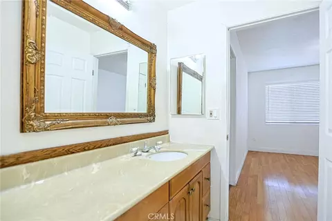 Bath - 13861 Pine St, Westminster, CA 92683 photo 6 of 8