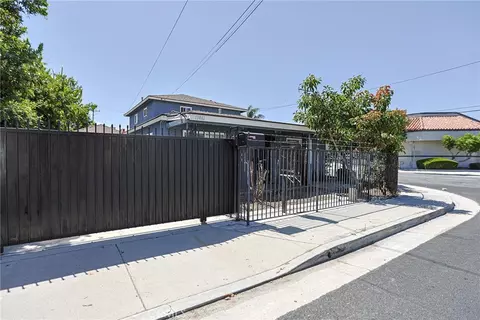 Exterior - 13861 Pine St, Westminster, CA 92683 photo 2 of 15