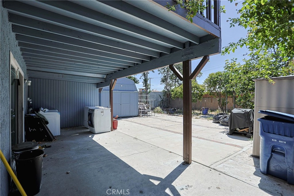 Exterior - 13861 Pine St, Westminster, CA 92683 photo 6 of 16