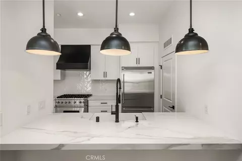 Kitchen - 402 Rockefeller #315, Irvine, CA 92612 photo 2 of 4