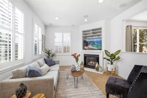 Living - 49 Trade Wind, Tustin, CA 92782 photo 3 of 3