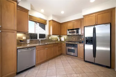 Kitchen - 49 Trade Wind, Tustin, CA 92782 photo 1 of 3