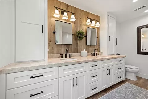 Bath - 7886 E Cramer St, Long Beach, CA 90808 photo 2 of 2