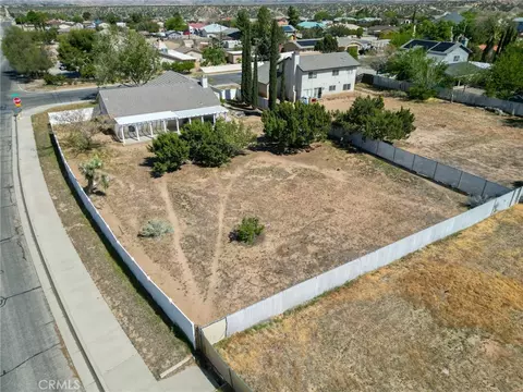 6920 11th, Hesperia, CA 92345 photo 4