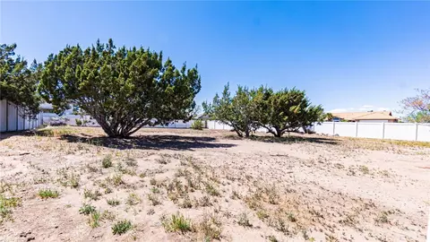 6920 11th, Hesperia, CA 92345 photo 20