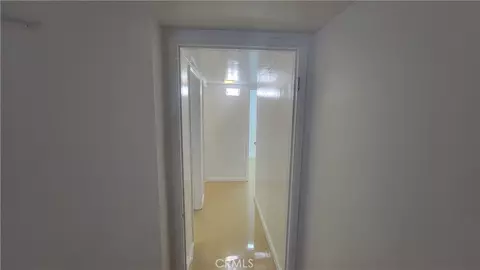 Entry Way - 341 Bonito Ave, Long Beach, CA 90802 photo 4 of 4