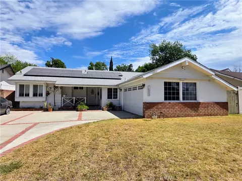 16009 Acre St, North Hills, CA 91343