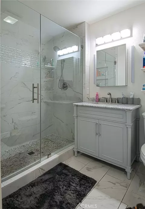 Bath - 277 Chaumont Cir, Foothill Ranch, CA 92610 photo 2 of 2