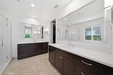 Bath - 2829 Alamitos Rd, Brea, CA 92821 photo 1 of 8