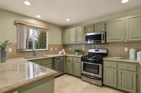 Kitchen - 1602 E Autumnridge Ct, Orange, CA 92866 photo 2 of 4